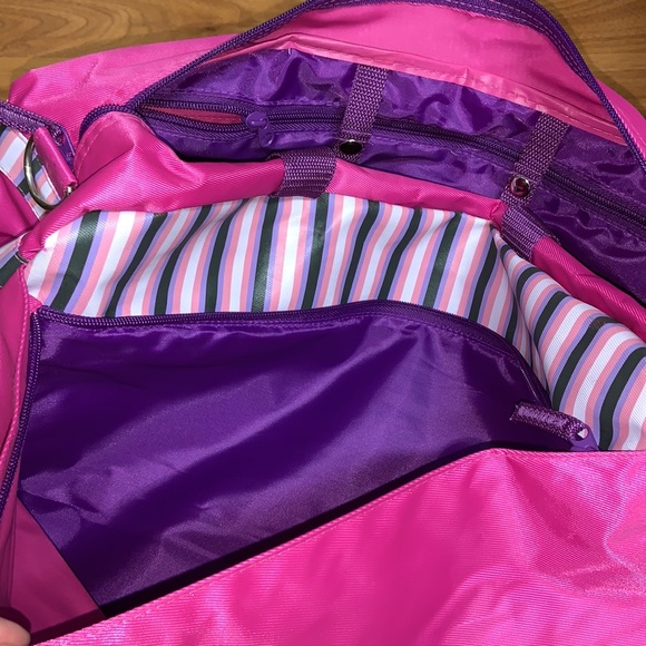 Hello Kitty Duffle / Overnight Tote Bag - Picture 9 of 14